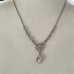 GIVENCHY Faceted Crystal Lariat Silver Tone  Necklace 20 in Adjustable